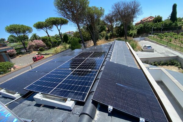 Impianto fotovoltaico 3,5 kWp - batteria 10 kWh
