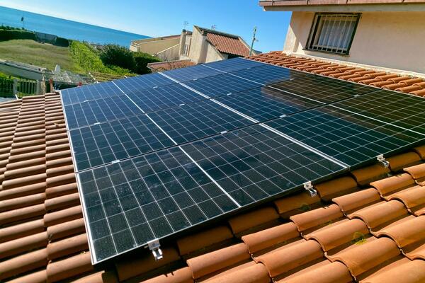 Impianto Fotovoltaico 6 kWp e batteria 10 kWh